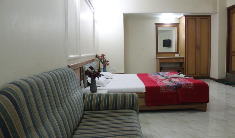 Hotel Unnati Amhedabad Dış mekan fotoğraf